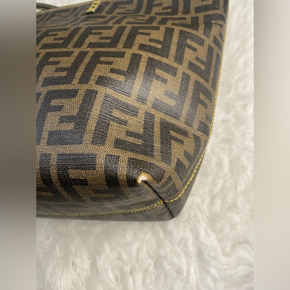 Fendi Tote Zucca Coated Canvas Medium - Picture 12 of 16
